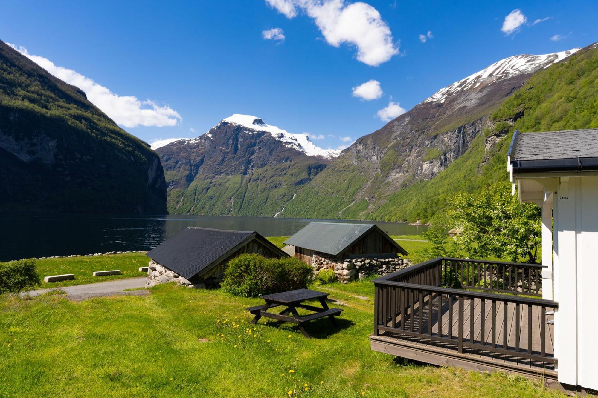 ホテル Geirangerfjorden Feriesenter エクステリア 写真